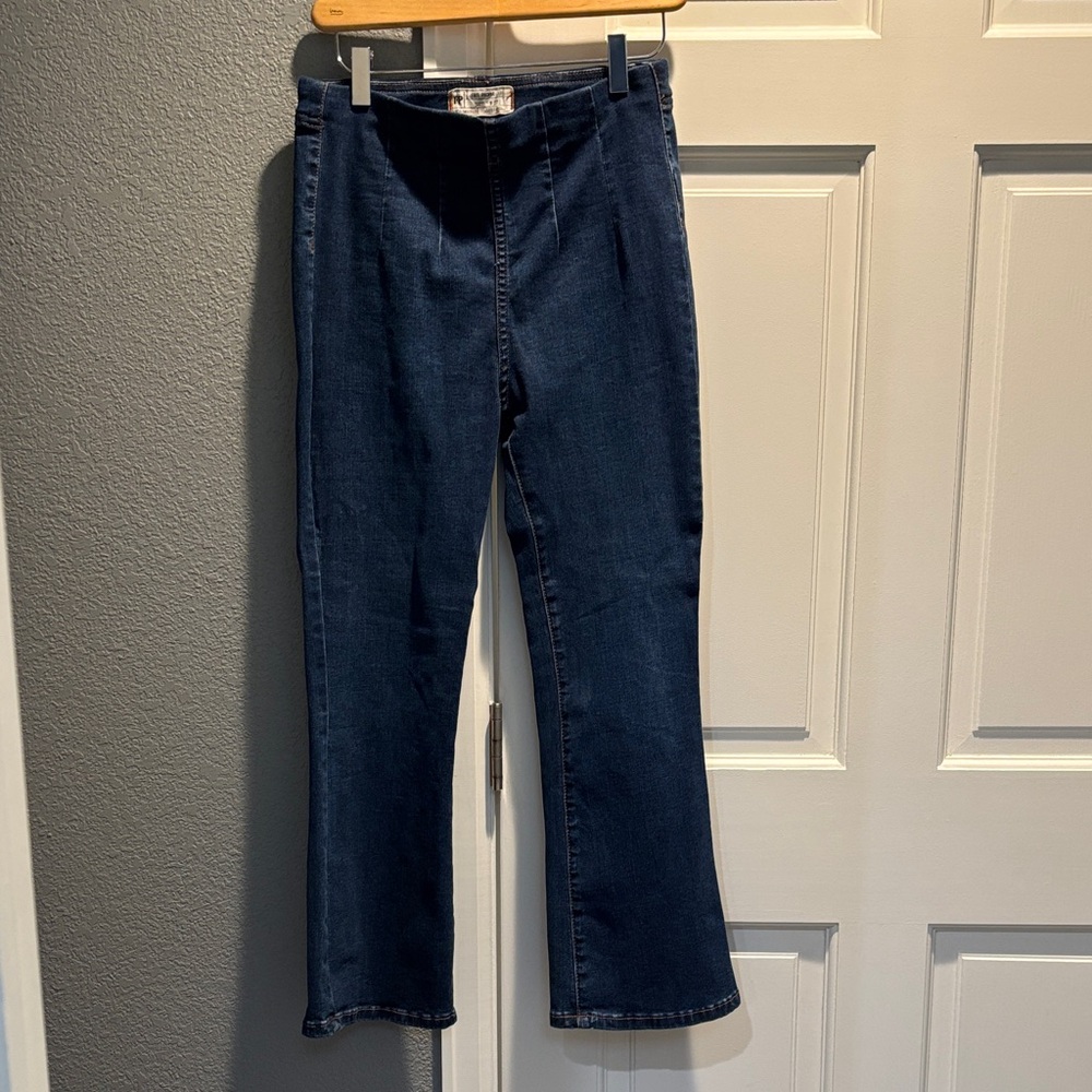 Free People Dark Blue Flare Ankle length pull on Jeans